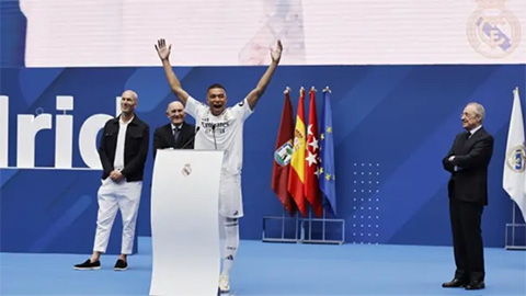  Tròn 10 năm thi đấu chuyên nghiệp của Kylian Mbappe